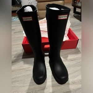 Black Hunter rain boots size 7